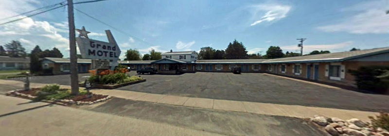 Grand Motel - 2008 Street View (newer photo)